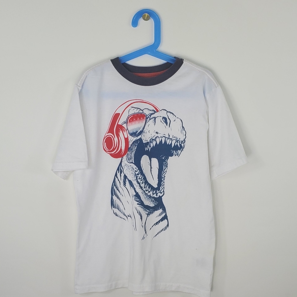 Graphic design Tee shirt